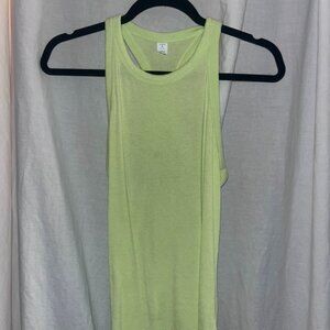 2 Tank Tops